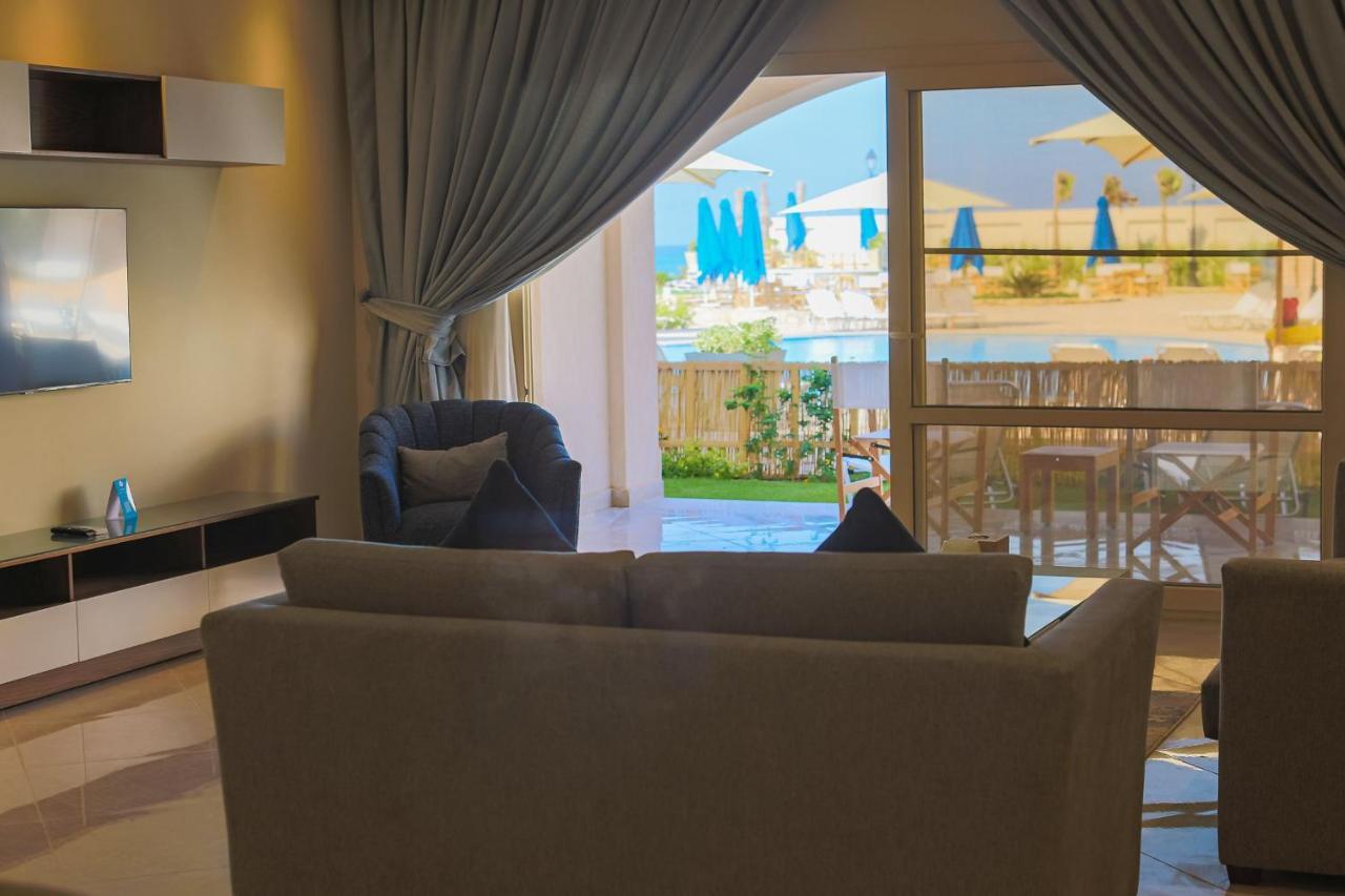 Aqua Heneish Boutique Rentals 메르사 마트루 외부 사진