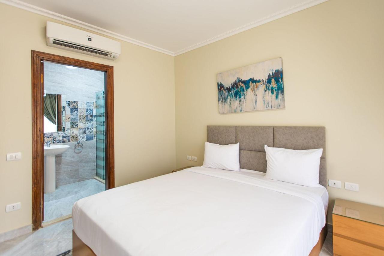 Aqua Heneish Boutique Rentals 메르사 마트루 외부 사진